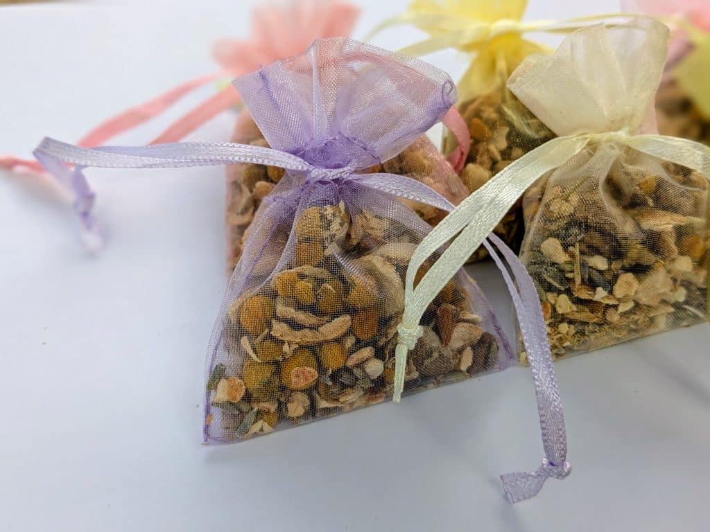 small potpourri bags
